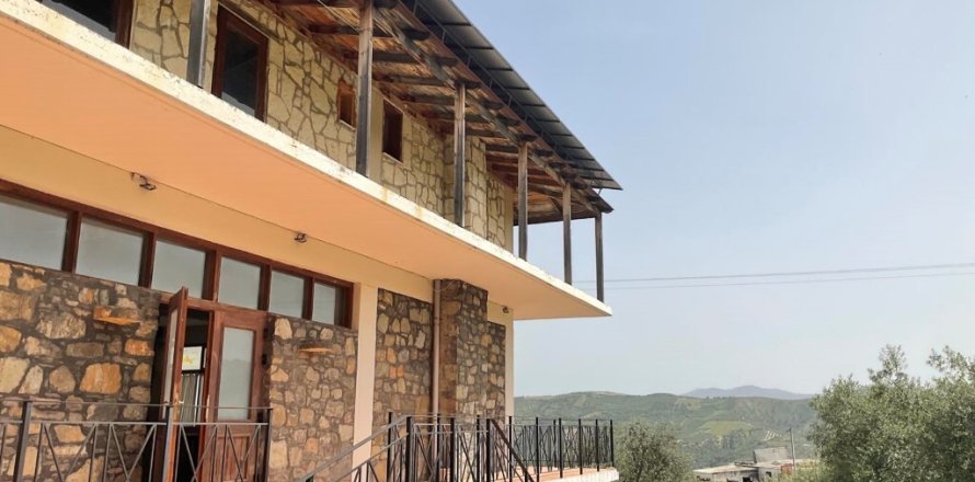 3 rooms Business in Heraklion, Greece No. 55995