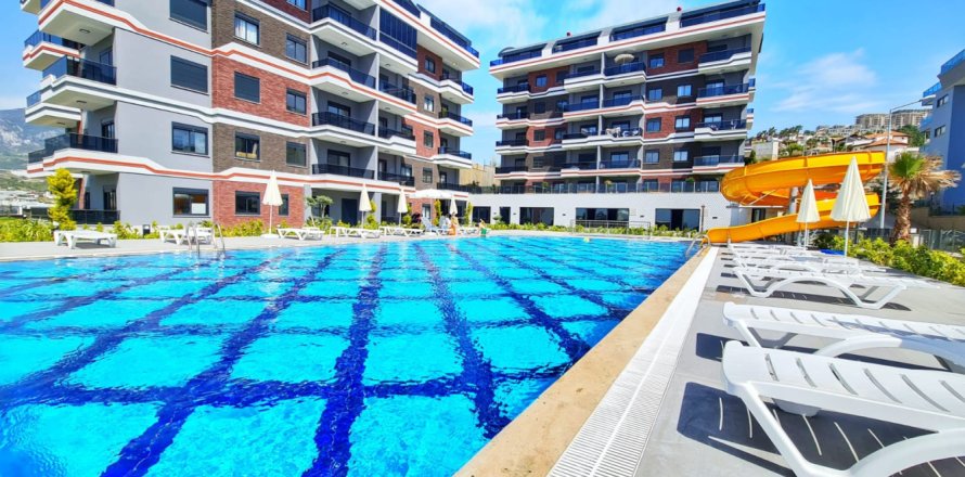 3 dormitorios Penthouse en Kargicak, Turkey No. 12575