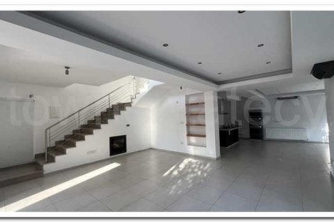 Дом с 3 спальнями в Агиос Афанасиос, Кипр №72188 2