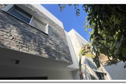 Дом с 3 спальнями в Агиос Афанасиос, Кипр №72188 1