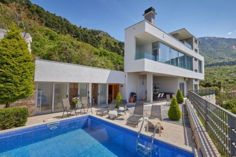 Дом с 3 спальнями в Котор, Черногория №66735 1