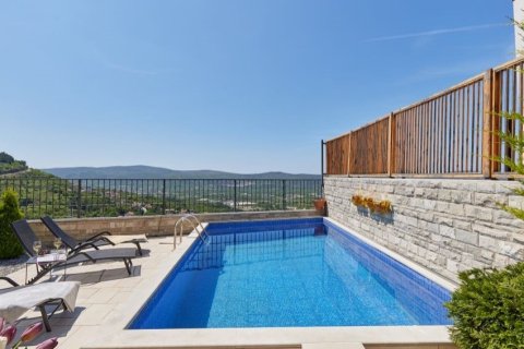 Дом с 3 спальнями в Котор, Черногория №66735 3