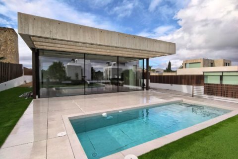 6 dormitorios Villa en Godella, Spain No. 121990