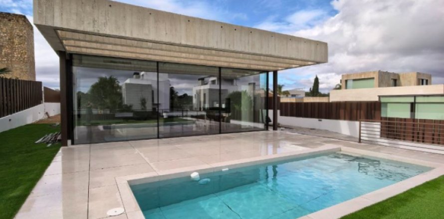 6 bedrooms Villa in Godella, Spain No. 121990