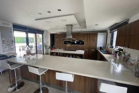 6 bedrooms House in Meneou, Cyprus No. 29315 15
