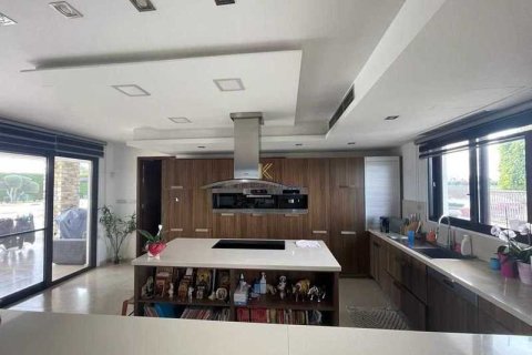 6 bedrooms House in Meneou, Cyprus No. 29315 16