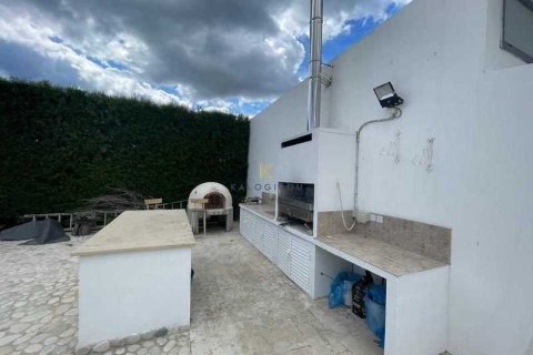 6 bedrooms House in Meneou, Cyprus No. 29315 9