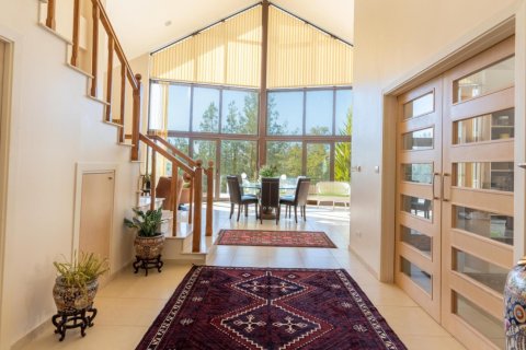 3 bedrooms Villa in Limassol, Cyprus No. 37489 10