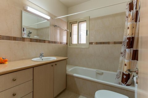 3 bedrooms Villa in Limassol, Cyprus No. 37489 17