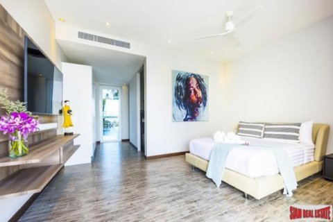6 bedrooms Villa on the Chaweng Beach, Thailand No. 96226 15