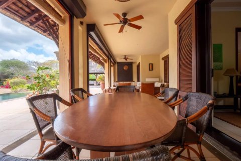 4 bedrooms Villa in Tamarin, Mauritius No. 110424 18