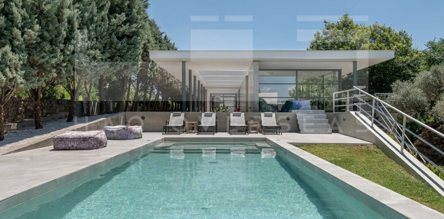 5 bedrooms Villa in Chania, Greece No. 24317