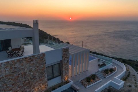 4 bedrooms Villa in Zakynthos, Greece No. 28125 1