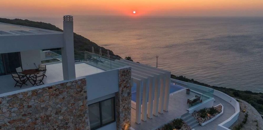 4 bedrooms Villa in Zakynthos, Greece No. 28125