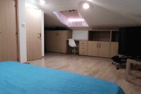 Дом с 7 спальнями в Пиргос, Кипр №30827 4