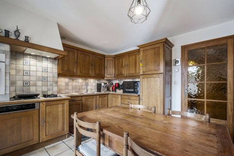 4 bedrooms House in Les Belleville, France No. 99567 6