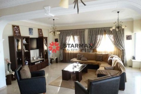 Дом с 3 спальнями в Дромолаксия, Кипр №82759 1