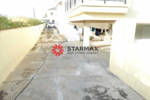 Дом с 3 спальнями в Дромолаксия, Кипр №82759 14