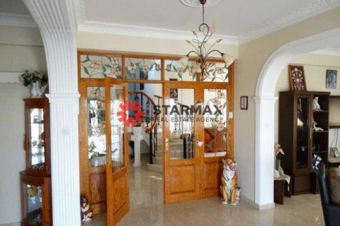 Дом с 3 спальнями в Дромолаксия, Кипр №82759 4