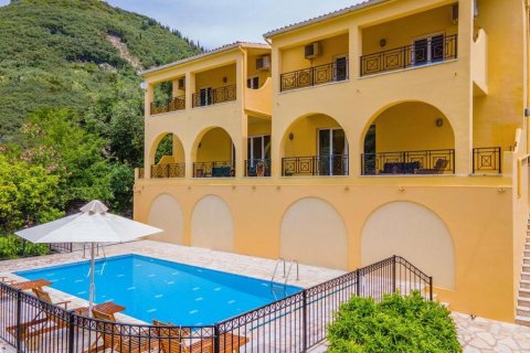 4 bedrooms Villa in Corfu, Greece No. 108637 30