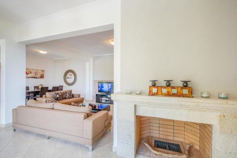 4 bedrooms Villa in Corfu, Greece No. 108637 11