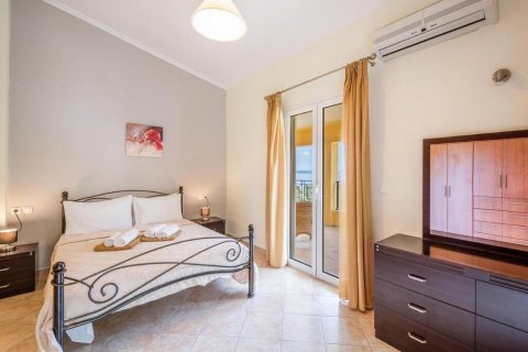 4 bedrooms Villa in Corfu, Greece No. 108637 15