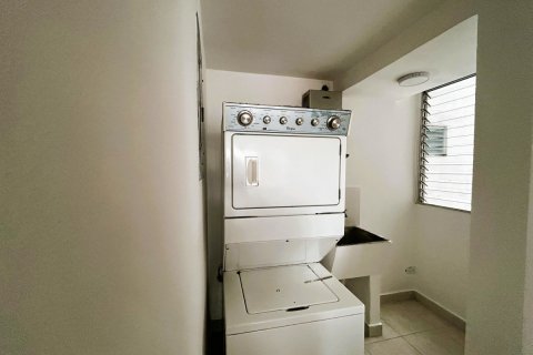 3 bedrooms Apartment in Panama City, Panama No. 124964 4