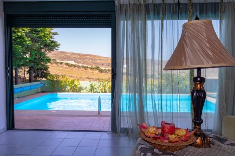 5 bedrooms House in Heraklion, Greece No. 57012