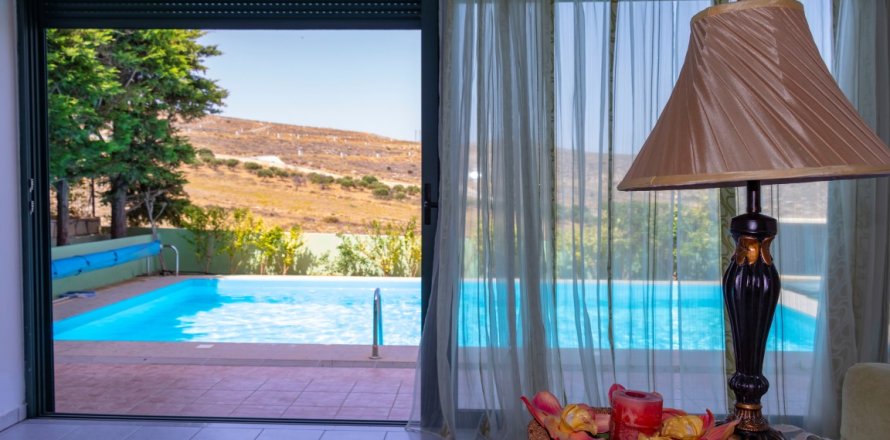 5 bedrooms House in Heraklion, Greece No. 57012