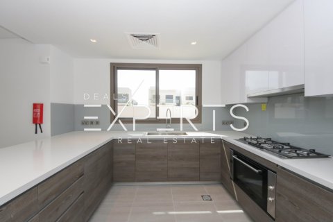 4 bedrooms Villa in Thach Than, Vietnam No. 85187 4