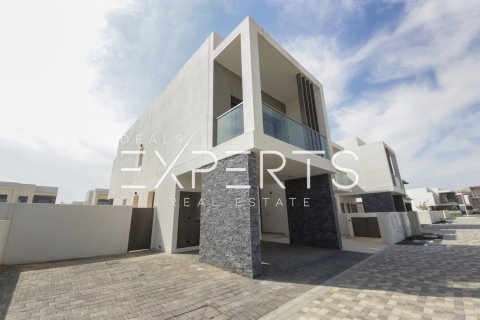 4 bedrooms Villa in Thach Than, Vietnam No. 85187 1