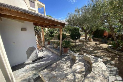 Здание с 4 спальнями в Кавала, Греция №109097 15