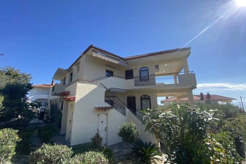 Здание с 4 спальнями в Кавала, Греция №109097 1