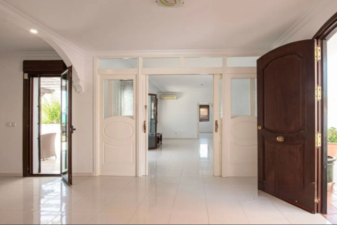 Вилла с 5 спальнями в La Da, Вьетнам №92374 19