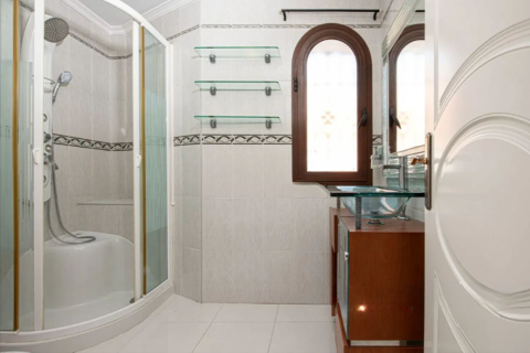 Вилла с 5 спальнями в La Da, Вьетнам №92374 9