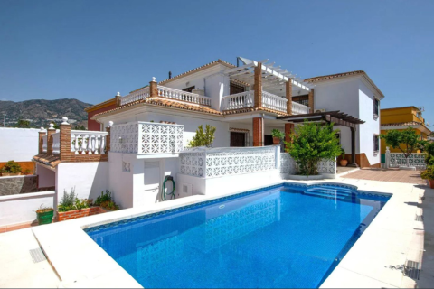 Вилла с 5 спальнями в La Da, Вьетнам №92374 30