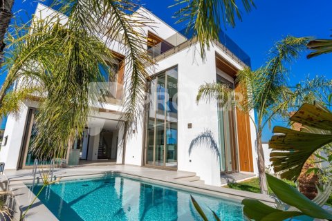 6 rooms Villa in Luong Phu, Vietnam No. 21801 2