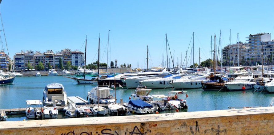 1250m² Commercial property en Piraeus, Greece No. 59444