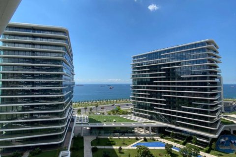 Квартира с 3 спальнями в Стамбул, Турция №15622