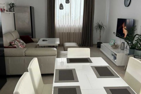 4 dormitorios House en Oroklini, Cyprus No. 101389 5