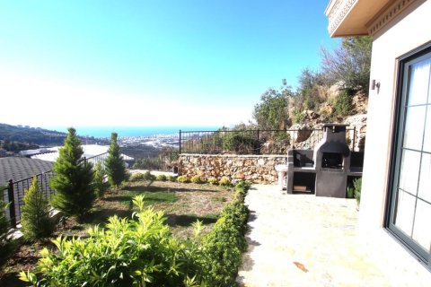 4 habitaciones Villa en Kargicak, Turkey No. 92963