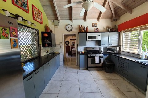 3 bedrooms Villa in Cedar Valley, Antigua and Barbuda No. 61378 18