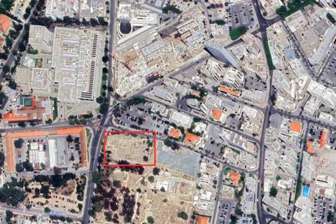 Commercial property en Nicosia, Cyprus No. 64532 1