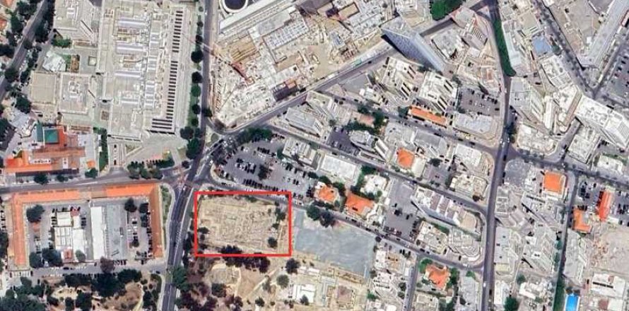 Commercial property en Nicosia, Cyprus No. 64532