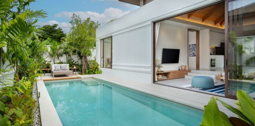 3 bedrooms Villa in Rawai, Thailand No. 97363