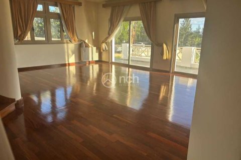 4 chambres House à Latsia, Cyprus No. 73091 2