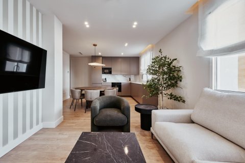 4 chambres Appartement à Madrid, Spain No. 126156
