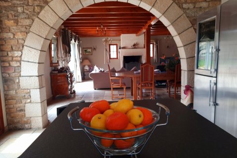 4 bedrooms Villa in Dordogne, France No. 81947 6