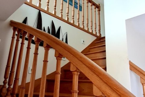 4 bedrooms Villa in Dordogne, France No. 81947 12