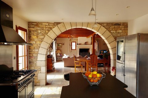 4 bedrooms Villa in Dordogne, France No. 81947 7